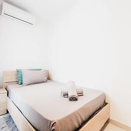 Stylish Sea-view Penthouse In The Heart Of Διαμέρισμα *