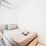 Stylish Sea-view Penthouse In The Heart Of Apartamento *